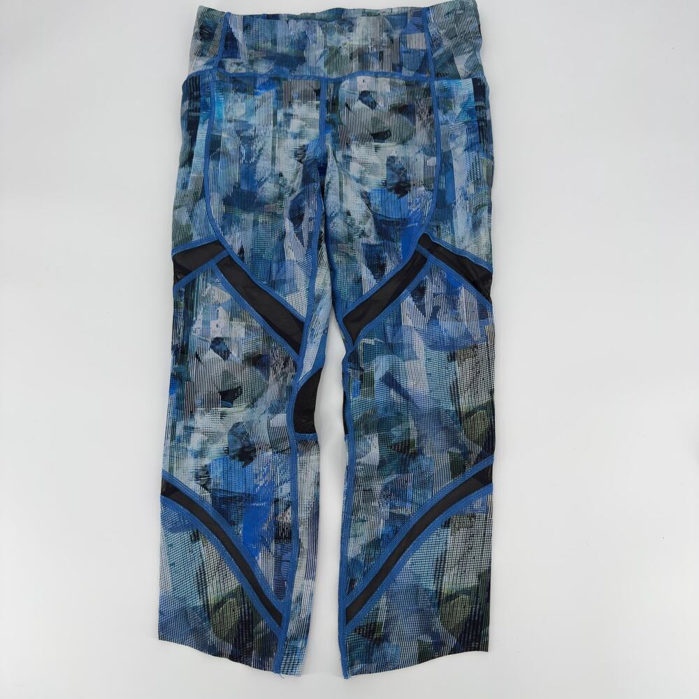 Lululemon Blue Abstract Print Cropped Leggings - Size 6 - Picture 1 of 7